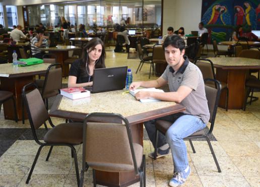 Rafaela Maia e Marco Aurélio Alves elogiam a área da LBV, uma das mais procuradas por estudantes Rafaela Maia e Marco Aurélio Alves elogiam a área da LBV, uma das mais procuradas por estudantes