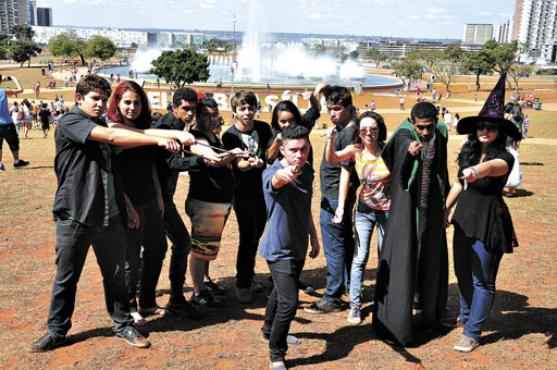 Grupo do Clube do Livro do DF se reúne em preparação para os eventos dos próximos sábado e domingo (Paula Rafiza/Esp. CB/D.A Press) Grupo do Clube do Livro do DF se reúne em preparação para os eventos dos próximos sábado e domingo (Paula Rafiza/Esp. CB/D.A Press)