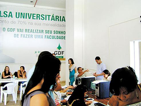 Os auditores do Tribunal de Contas do Distrito Federal identificaram a falta de critérios para a seleção dos bolsistas: problemas em série (Internet/Reprodução) Os auditores do Tribunal de Contas do Distrito Federal identificaram a falta de critérios para a seleção dos bolsistas: problemas em série (Internet/Reprodução)
