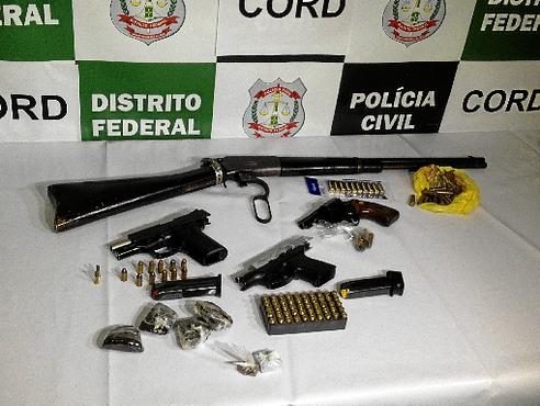 Apreensão da Polícia Civil: DF na oitava posição em ranking de maior número de mortos por arma de fogo (Gustavo Moreno/CB/D.A Press - 1/8/13)