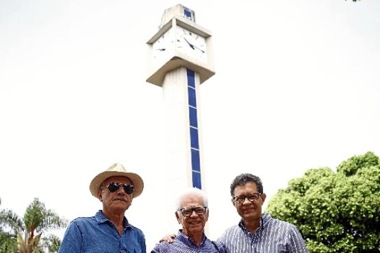 Júlio Carneiro, Eloy Barbosa e Ronaldo Mousinho: os moradores do projeto Cesta Cultural