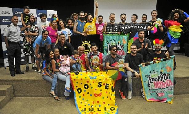 Os vencedores: o troféu #CBfolia foi criado há quatro anos para valorizar a identidade carnavalesca da cidade (Minervino Junior/CB/D.A Press)