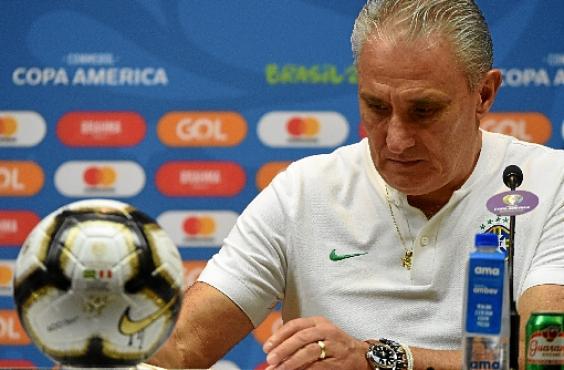Na coletiva, Tite não falou sobre deixar a Seleção: contrato até 2022 (Ed Alves/CB/D.A Press)