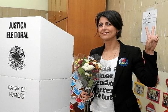 A ex-parlamentar foi candidata a vice-presidente da República na chapa do petista Fernando Haddad, nas eleições de outubro:  ela se dispôs a entregar o celular para perícia (Itamar Aguiar/AFP - 28/10/18 )