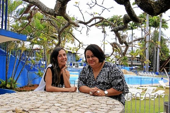 Clara Camarano e Flavia Teixeira: o clube é uma segunda casa (Marcelo Ferreira/CB/D.A Press)