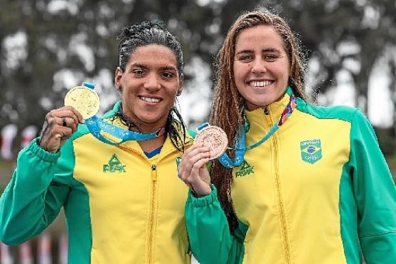 Na maratona aquática, Ana Marcela Cunha ficou com o ouro, e Viviane Jungblut conquistou o bronze: pensamento, agora, é nos Jogos Olímpicos (Luis Robayo/AFP









)