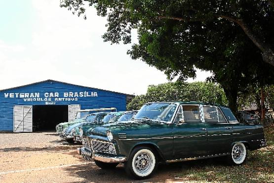 Membros do Veteran Car compartilham a paixão por automóveis  (Ana Rayssa/CB/D.A Press





)