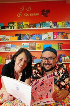 Ana Paula Bernardes e Tino Freitas: autores lançam livro infantil cheio de riquezas criativas (Fotos: Minervino Junior/CB/D.A Press
)