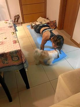Gabriela passou a fazer mais atividades físicas em casa (Arquivo Pessoal)