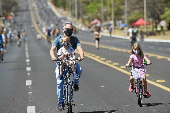 Helder Garcia, com os filhos: 