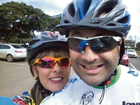 Saturnino e Eliane: pedaladas pela cidade (Arquivo Pessoal)