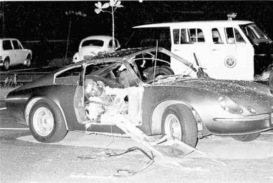 Atentado no Riocentro, uma das três bombas explodiu no colo de um sargento: morte (Anibal Philot/Agência O Globo - 30/4/81)