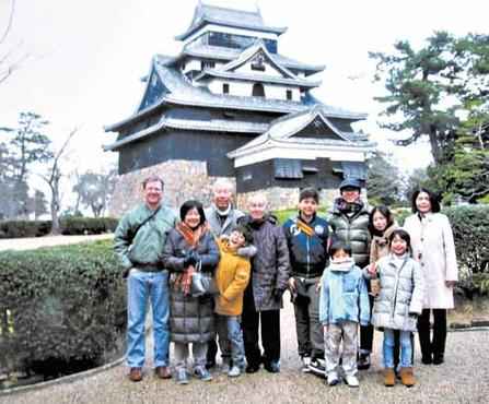 Eduardo e Felipe conheceram parentes japoneses