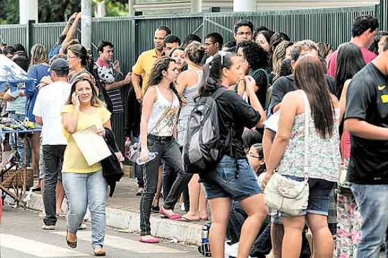 Movimentação de estudantes durante a Prova Brasil em novembro de 2013 (Iano Andrade/CB/D.A Press - 20/1/13)