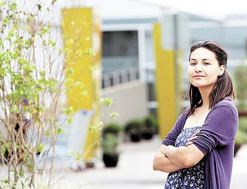 A estudante de pedagogia Leda Barbosa quer uma vaga temporária apenas durante as férias. Depois da formatura, ela pretende atuar na carreira escolhida (Ana Rayssa/Esp. CB/D.A Press   )