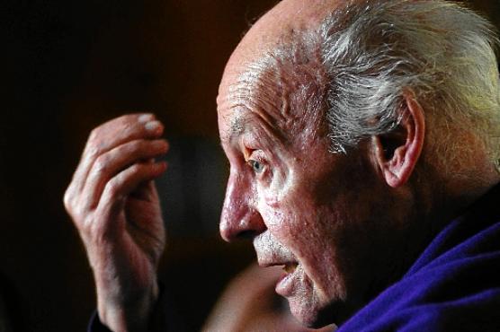 Galeano: América Latina como matéria-prima (Bruno Peres/CB/D.A Press - 11/4/14)