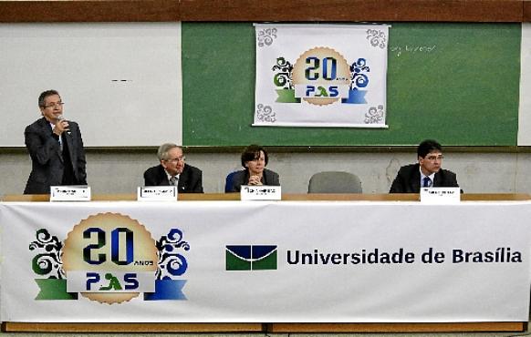 Mauro Rabelo, Júlio Gregório e Sônia Báo: pioneiros do programa seriado (Natalia Valarini /UnB)